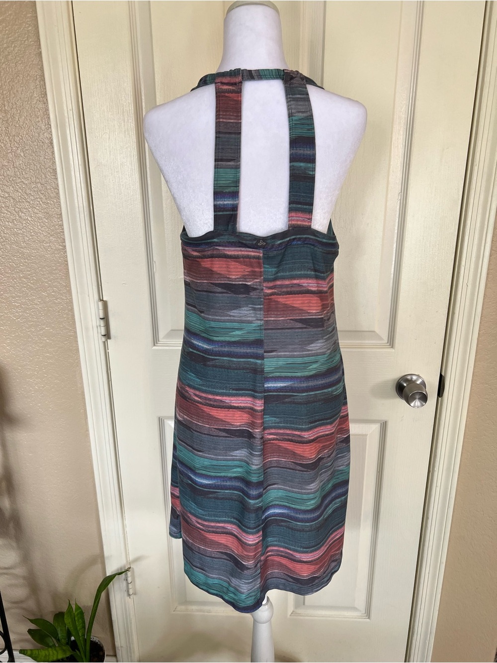 prAna Striped Athletic Dress Built In Shelf Bra Racerback Size Large - Picture 7 of 9